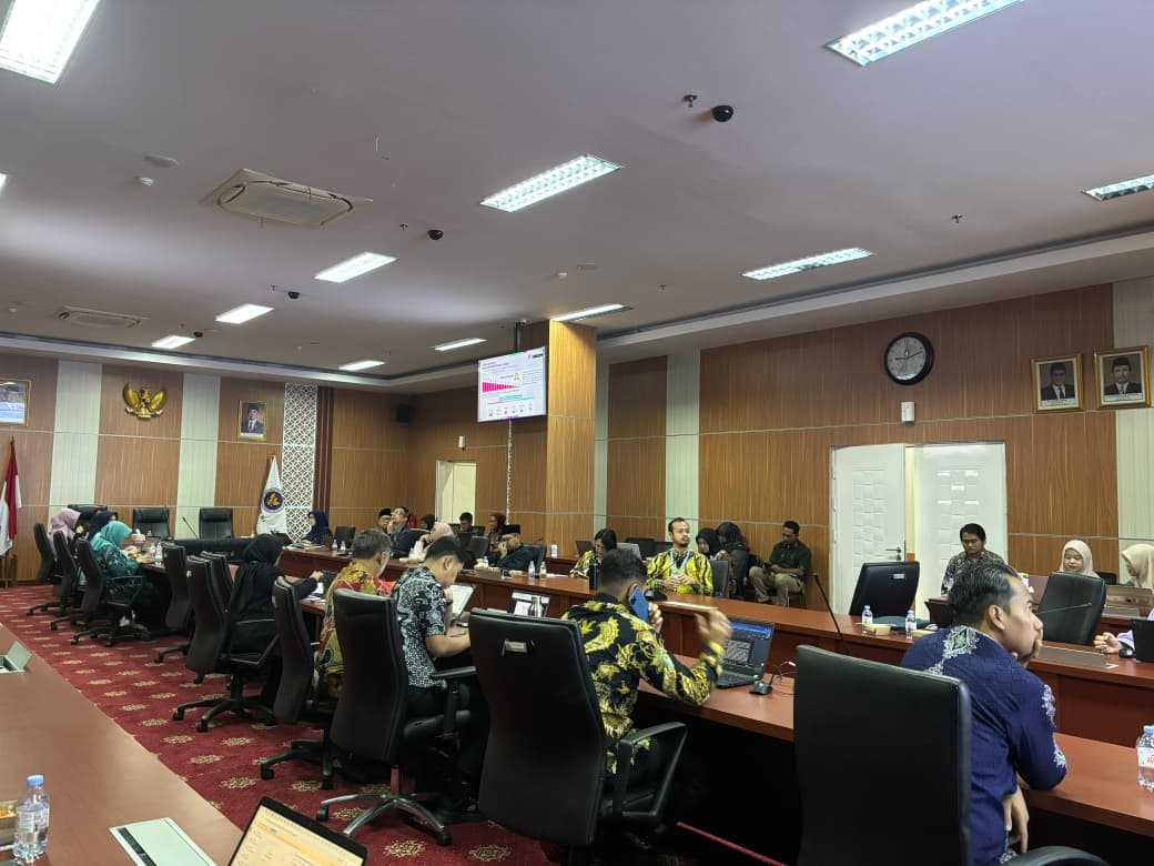 BPJPH, Kemenkeu, Keminves dan KNEKS Rakor Wajib Halal Oktober 2026