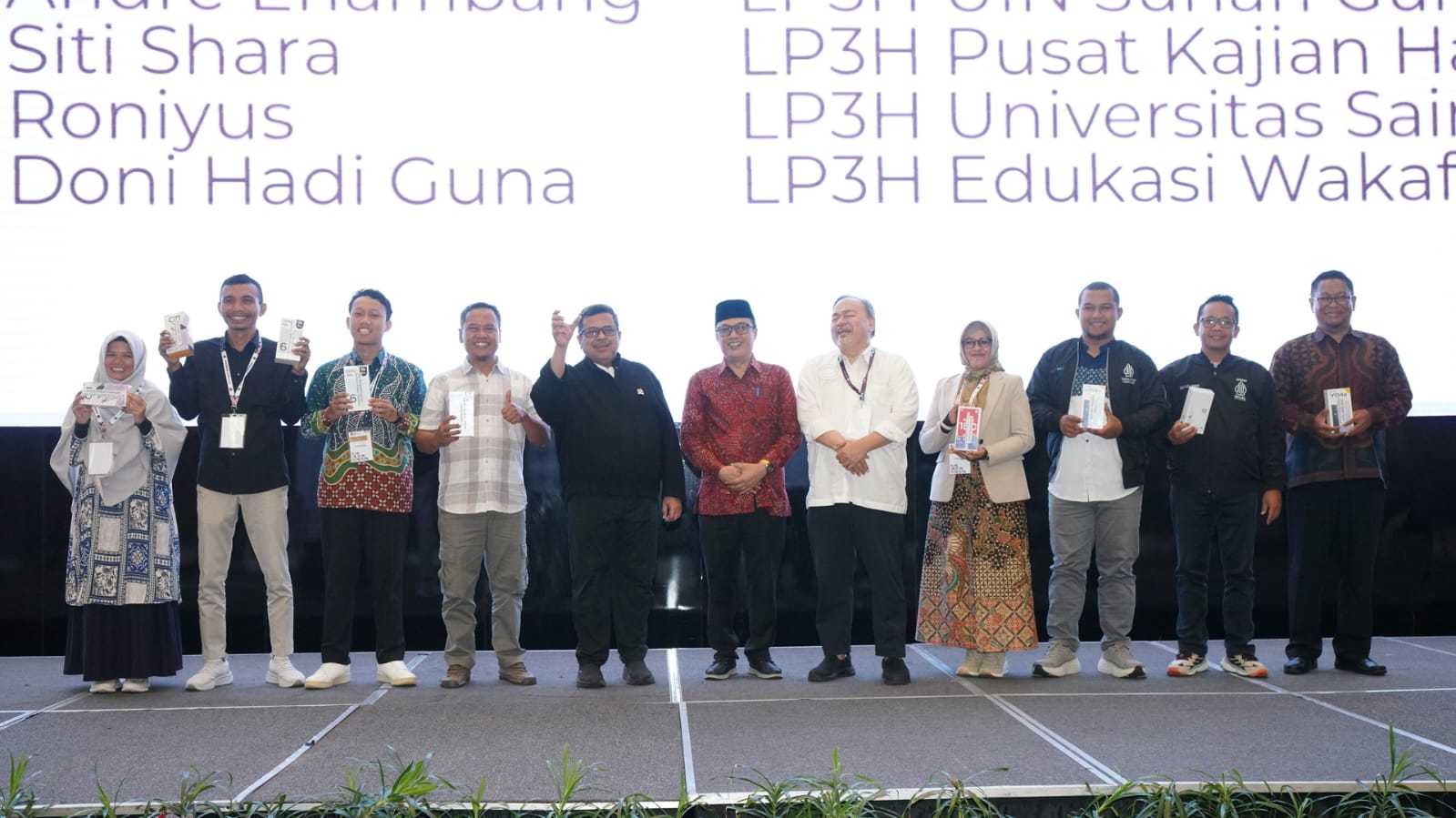  BPJPH Berikan Penghargaan kepada Pendamping Proses Produk Halal Berkinerja Terbaik 