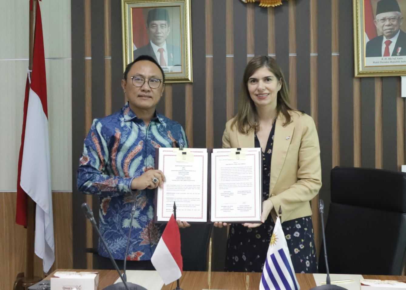 Indonesia-Uruguay Tandatangani MoU Jaminan Produk Halal