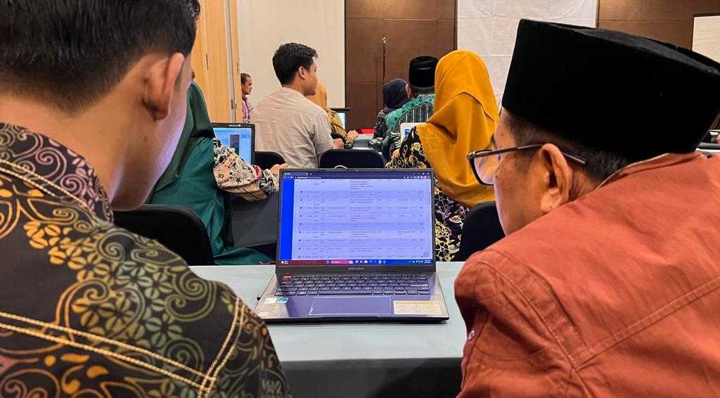 Gelar Sidang Perdana, Plt Komite Fatwa Proses Ribuan Self Declare Sertifikasi Halal