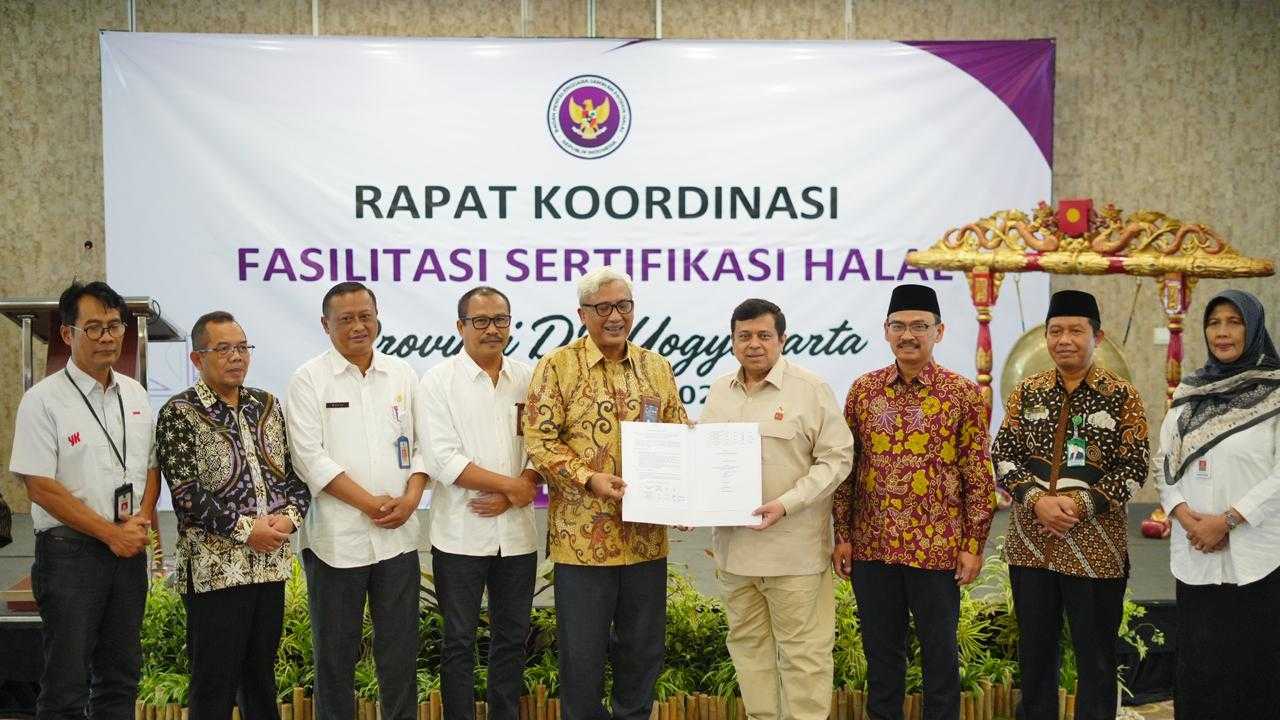BPJPH-Pemda DIY Teken Komitmen Fasilitasi Sertifikasi Halal, Perkuat Produk Halal Lokal Unggul di Pasar Domestik dan Ekspor