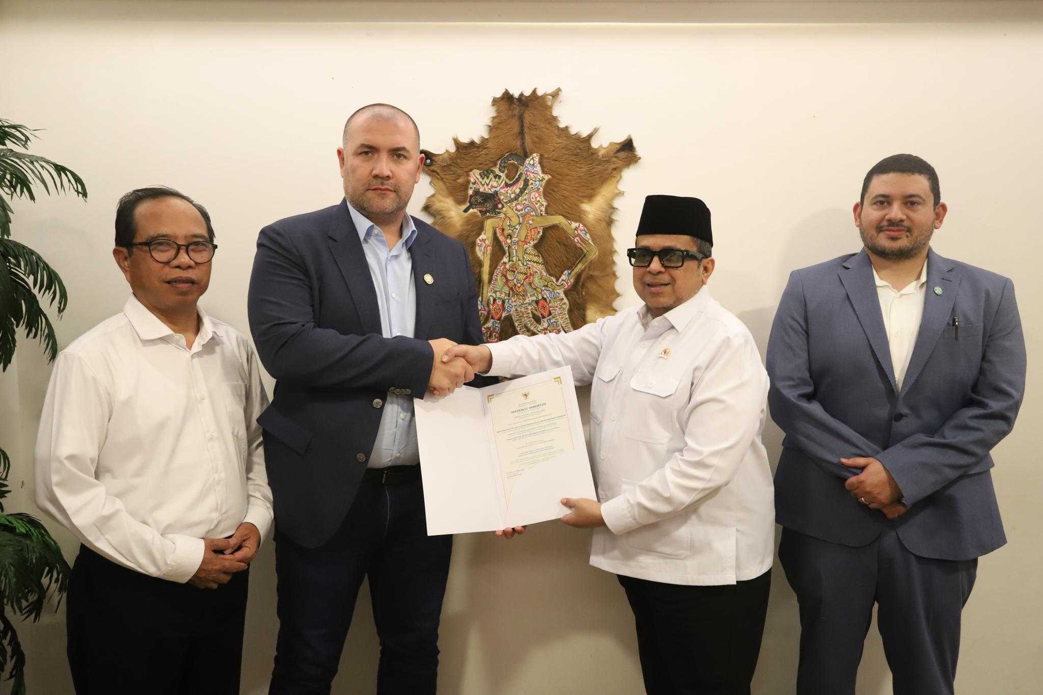 BPJPH Serahkan Sertifikat Akreditasi World Halal Trust Lituania