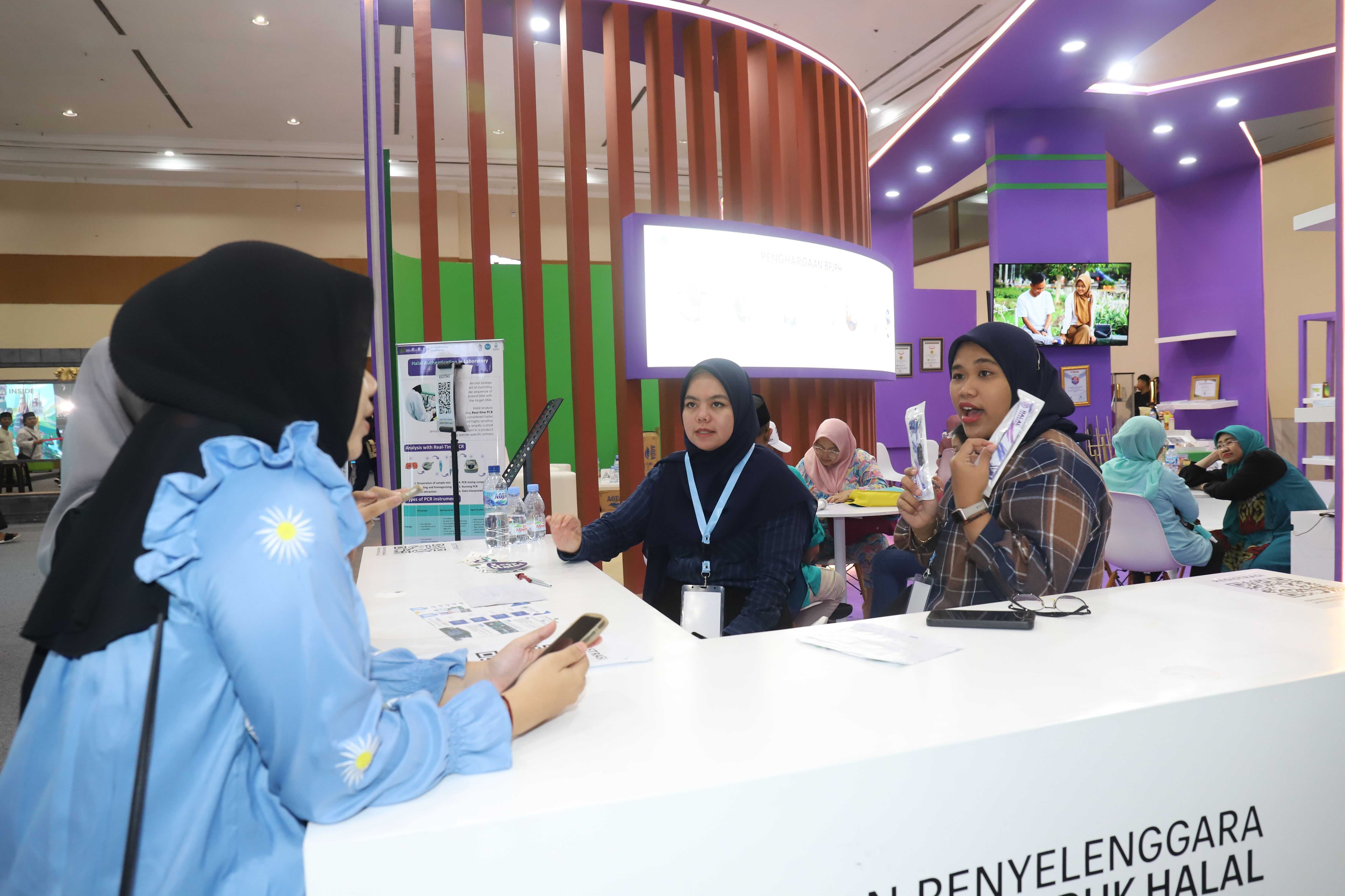 Island BPJPH di Dev-X Expo Layani Ribuan Pengunjung 
