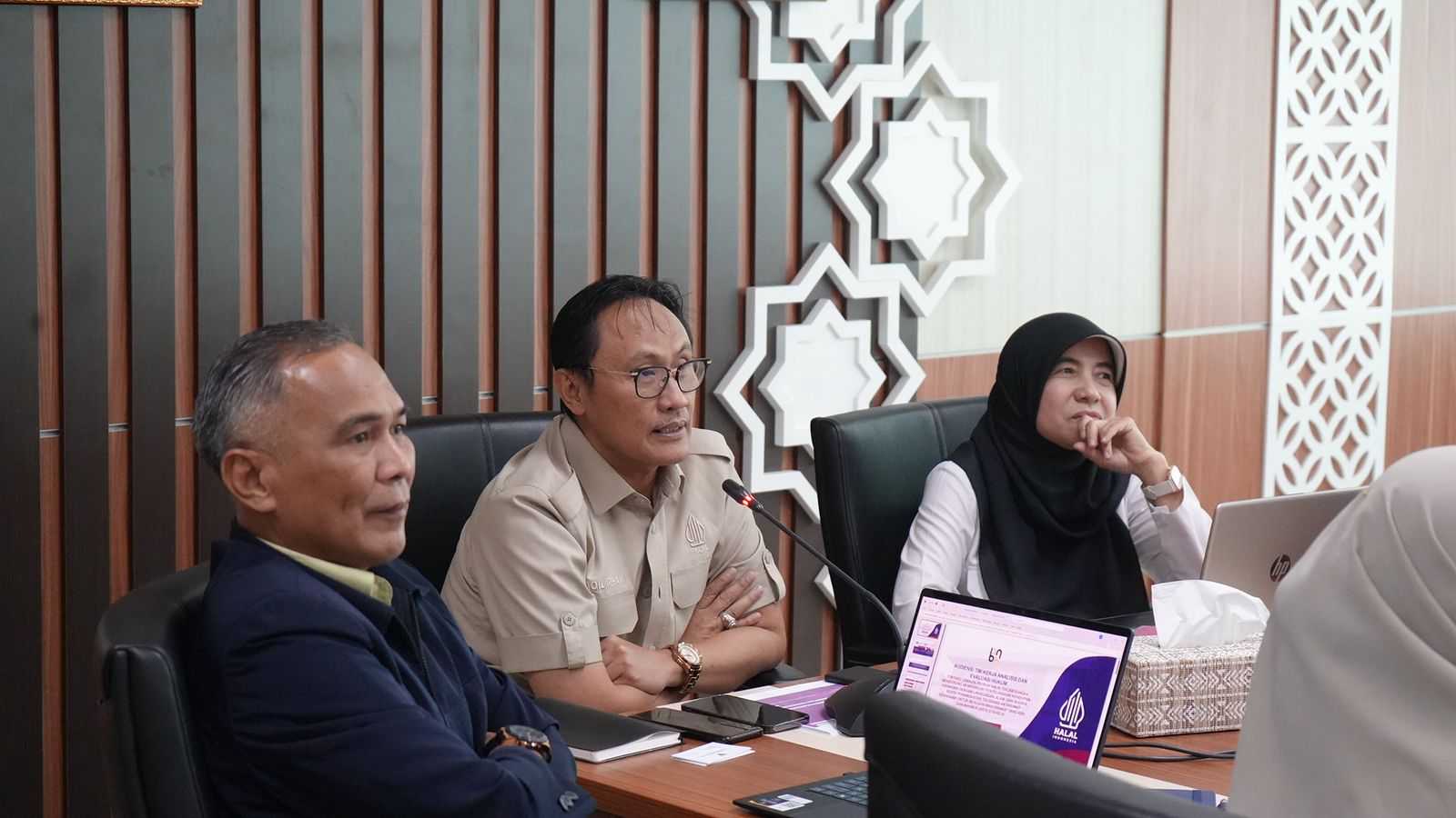Perkuat Industri Halal, BPJPH dan BPHN Bahas Evaluasi Regulasi 