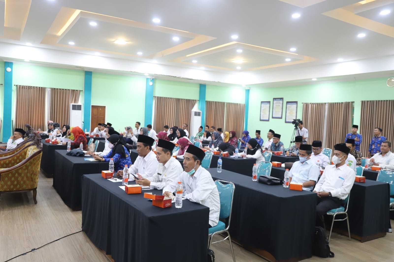 BPJPH Perdana Gelar Penguatan Pendamping PPH Penyuluh Agama di Surabaya
